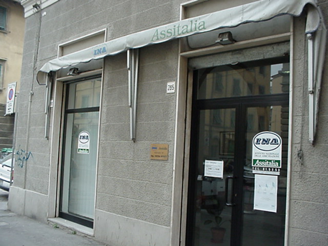 ufficio1.jpg (75274 byte)